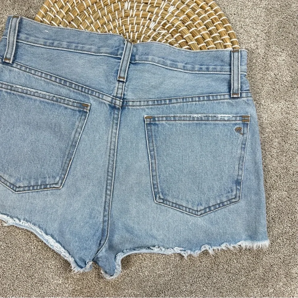 Madewell Relaxed Denim Shorts in Dunwoody Wash Blue Size 26